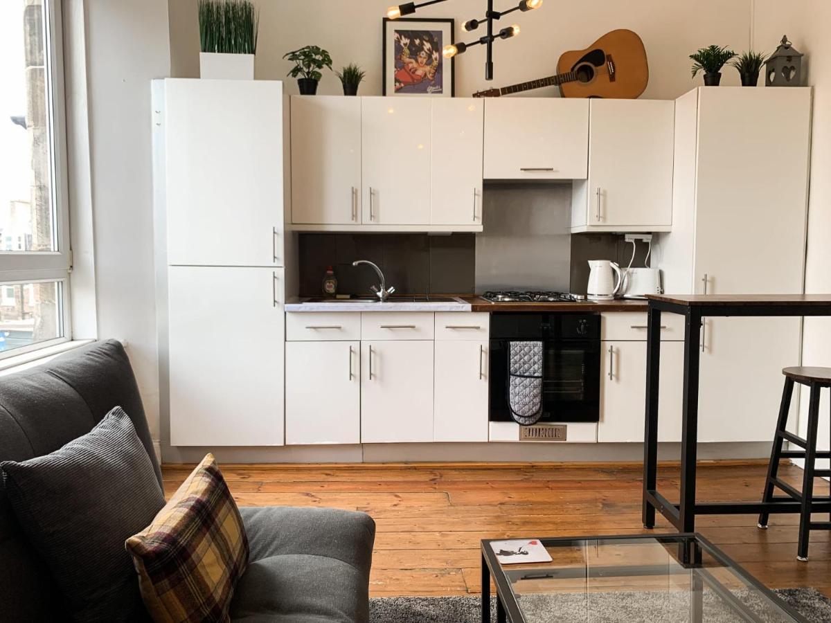 Artsy Modern 1Br Home In Abbeyhill Edinburgh Luaran gambar